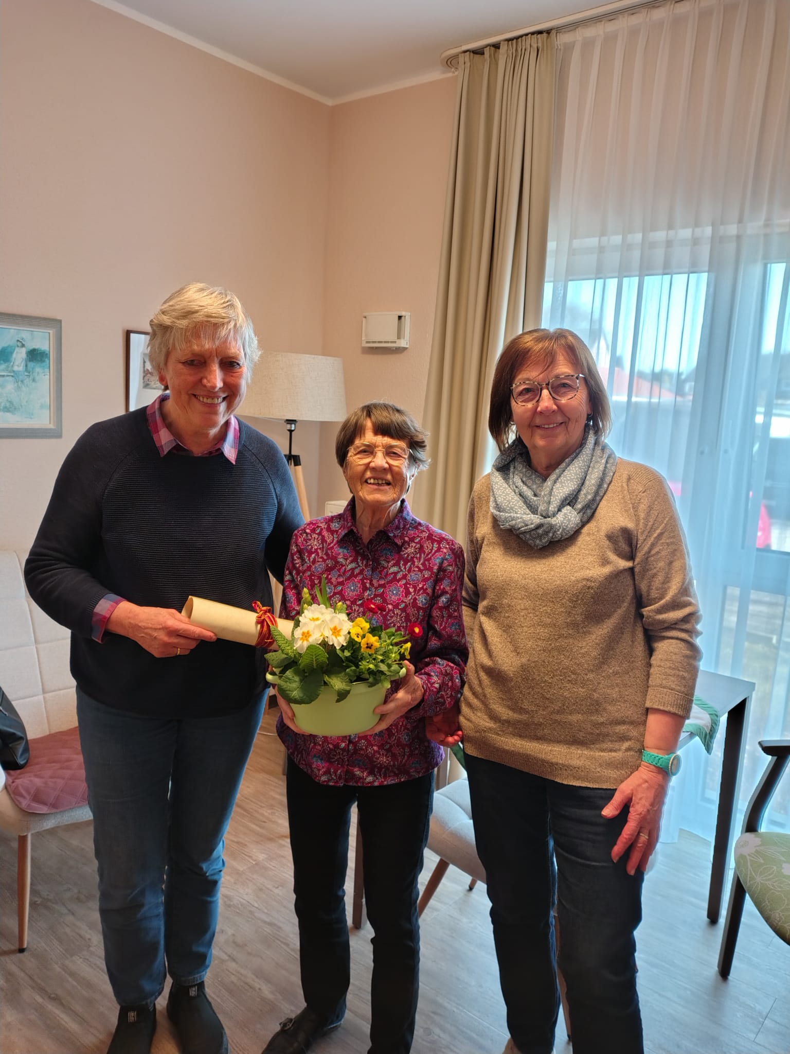 60 Jahre Treue zum TuS Oldenstadt – Besuch bei Jubilarin Magdalene Gätcke